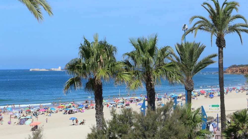 Chiclana celebra un verano de «éxito» con un impacto de 697 millones de euros